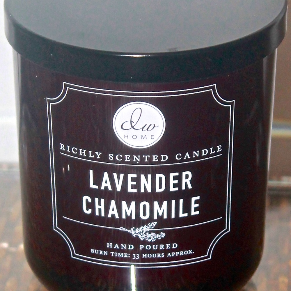 NEW "DW HOME IN" CANDLE "LAVENDER CHAMOMILE"